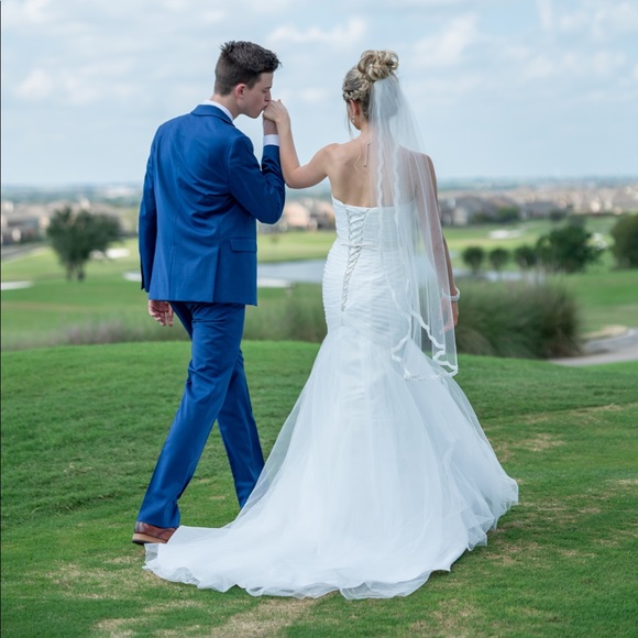 Wedding dress with the belt! - Picture 3 of 3